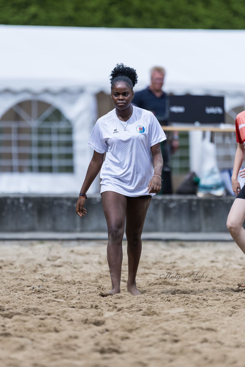 Bild 72 - wBJ/wCJ Beachsoccer Cup